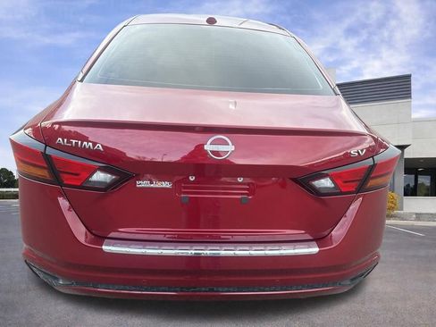 Used 2023 Nissan Altima 2.5 SV FWD image 7