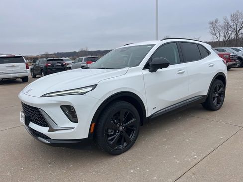 New 2026 Buick Envision Sport Touring image 7