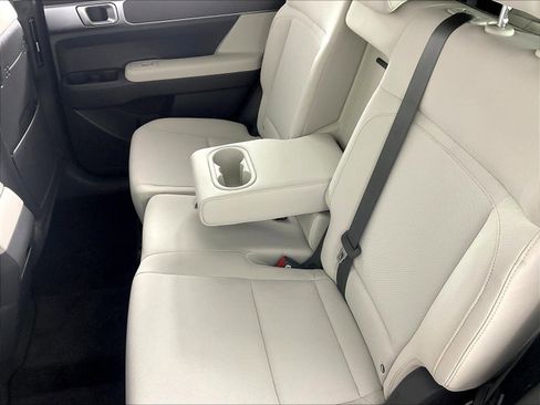 Certified 2026 Hyundai Santa Fe SE AWD/4WD image 38