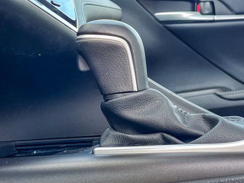 Used 2024 Toyota Camry XLE image 19