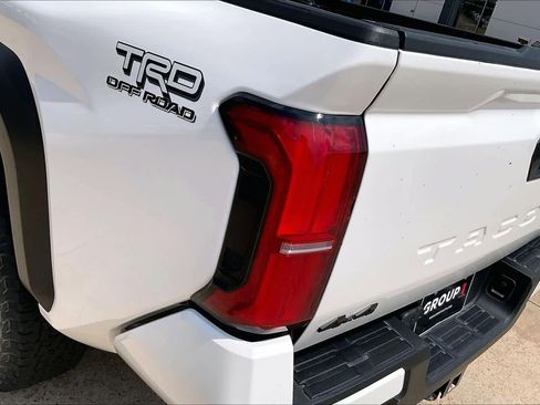 Used 2024 Toyota Tacoma TRD Off-Road AWD/4WD image 28