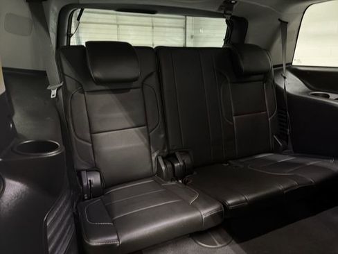 Used 2019 Chevrolet Tahoe LT w/ Off-Road Package AWD/4WD image 16