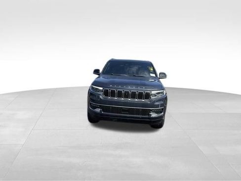 Used 2024 Jeep Wagoneer 4WD w/ Premium Group I image 3