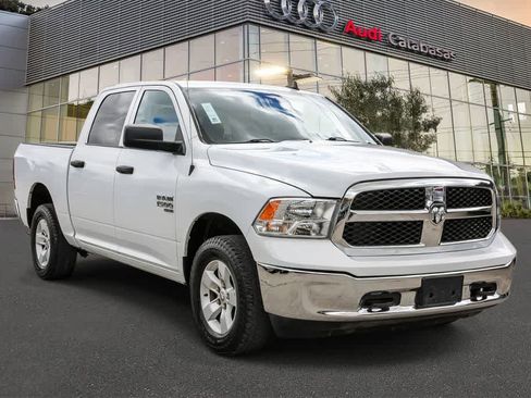 Used 2022 RAM 1500 Classic SLT w/ Electronics Group AWD/4WD image 5