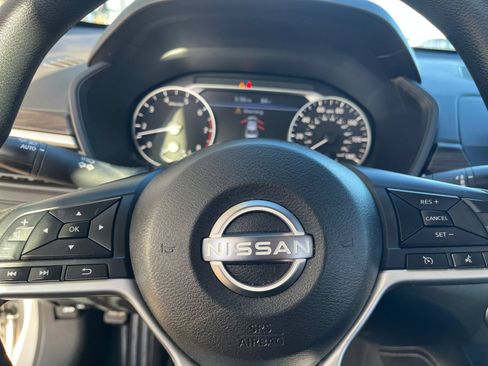 Used 2023 Nissan Altima 2.5 SV FWD image 27