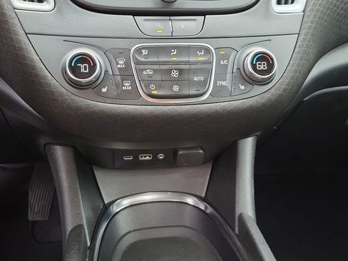 Certified 2023 Chevrolet Malibu LT image 32