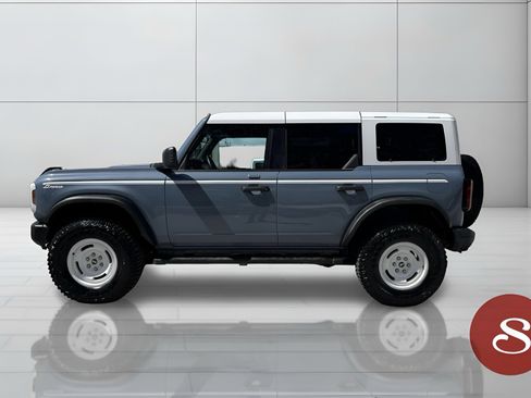 Used 2023 Ford Bronco Heritage Edition image 3