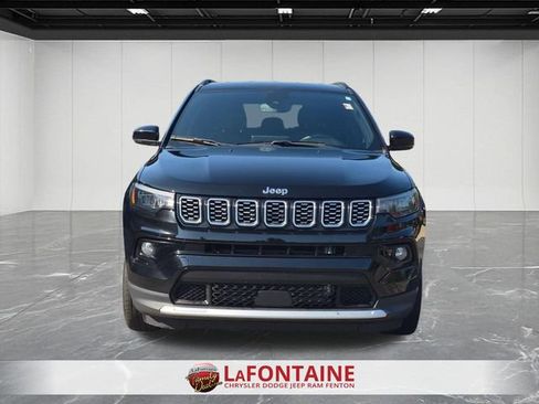 Certified 2024 Jeep Compass Limited AWD/4WD image 8