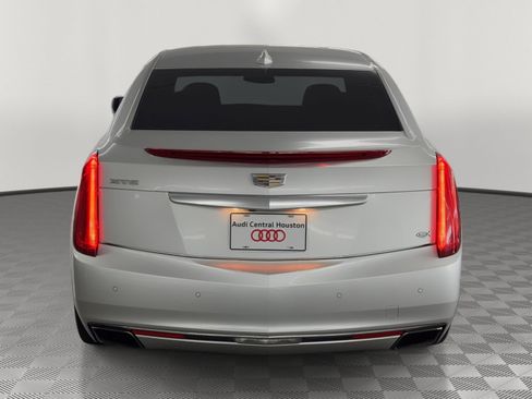 Used 2016 Cadillac XTS Luxury FWD image 10