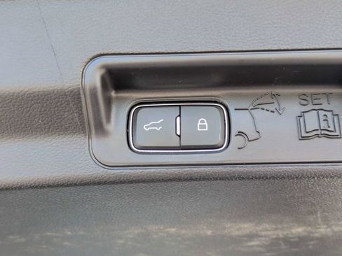 Used 2022 Ford Explorer ST-Line w/ Class IV Trailer Tow Package image 14