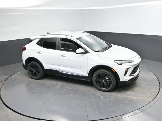 Used 2024 Buick Encore GX Sport Touring AWD/4WD image 34