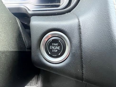 Used 2023 Chevrolet Suburban Premier image 30