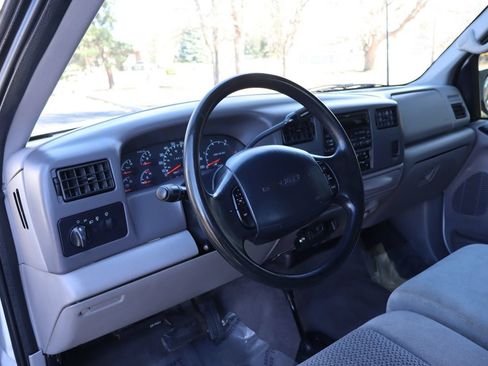 Used 2001 Ford F250 XL AWD/4WD image 15