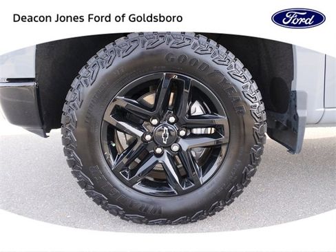 Used 2024 Chevrolet Silverado 1500 Custom Trail Boss image 14