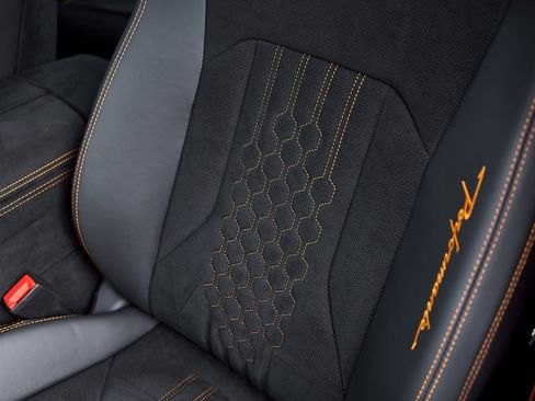 Used 2024 Lamborghini Urus Performante image 57