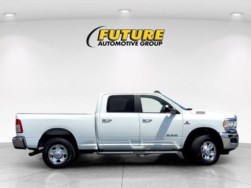 Used 2022 RAM 2500 Big Horn AWD/4WD image 3