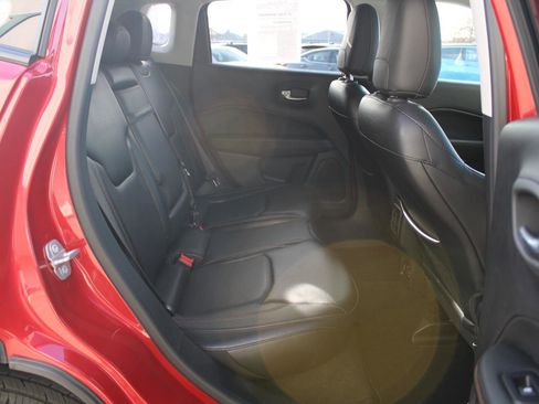 Used 2018 Jeep Compass Limited image 24