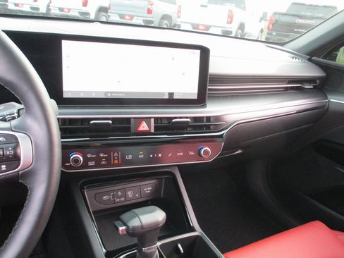 Used 2025 Kia K5 GT-Line w/ GT-Line Premium Package image 25