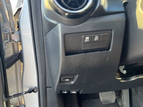 Used 2018 Toyota Yaris iA image 10