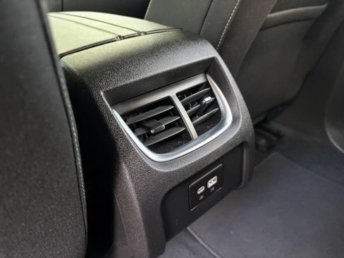 Used 2026 Chevrolet Blazer LT FWD image 23