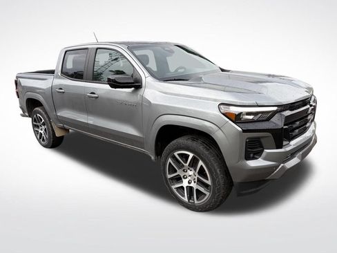 Used 2023 Chevrolet Colorado Z71 w/ Z71 Convenience Package 2 AWD/4WD image 9