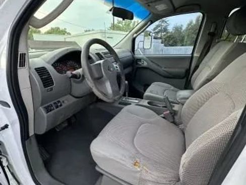 Used 2007 Nissan Frontier SE w/ SE Value Truck Pkg RWD image 13