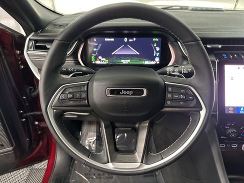 Used 2024 Jeep Grand Cherokee Limited 4xe image 16