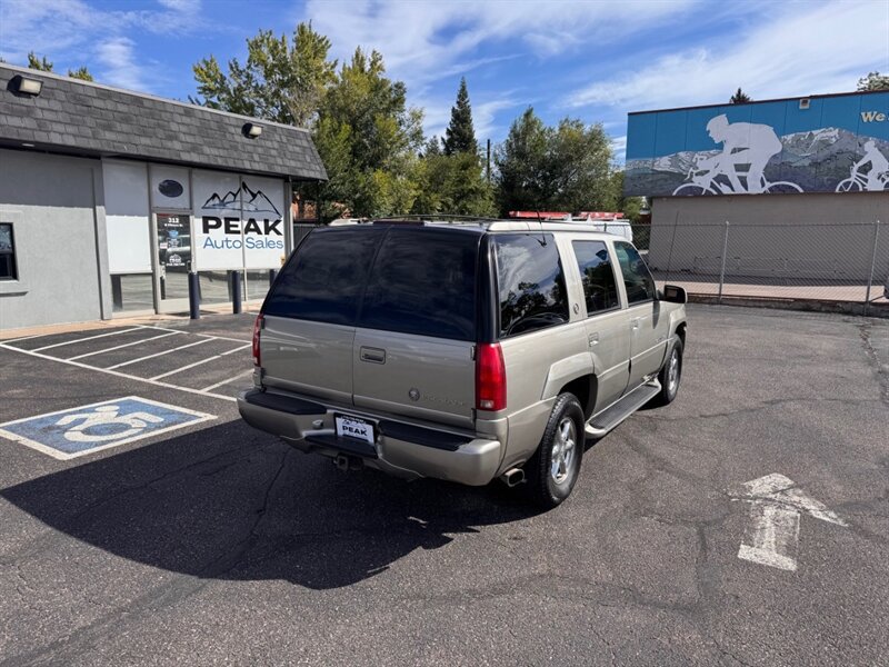 Used 2000 Cadillac Escalade 4WD image 7