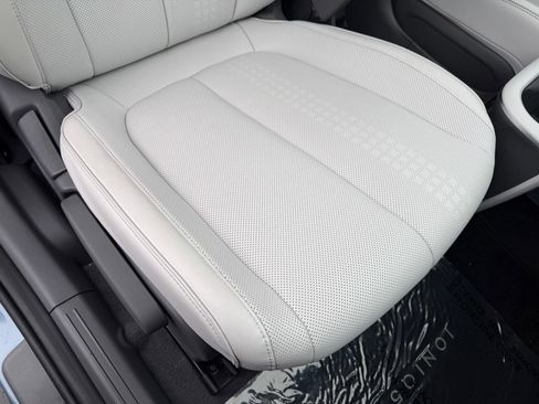 Used 2023 Hyundai Ioniq 5 SEL image 35