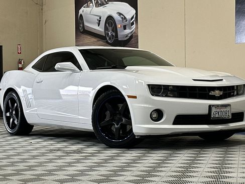 Used 2012 Chevrolet Camaro SS w/ RS Package image 2