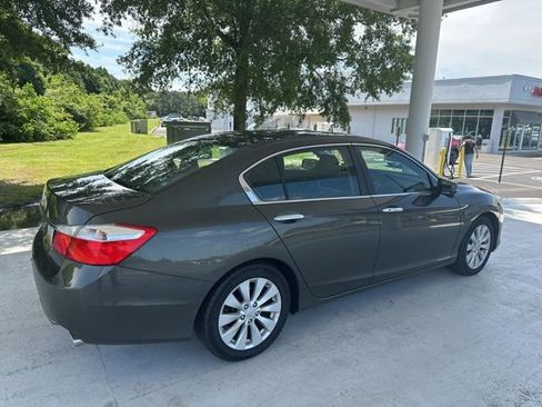 Used 2014 Honda Accord EX image 3