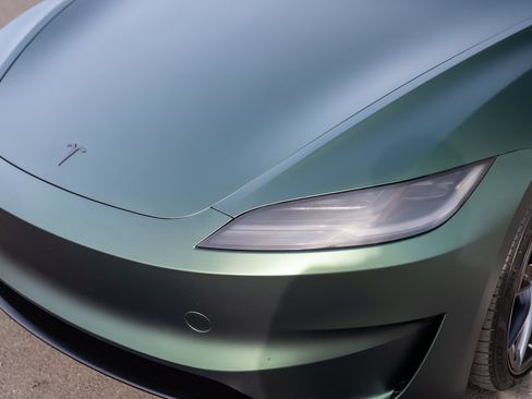 Used 2024 Tesla Model 3 Performance AWD/4WD image 30