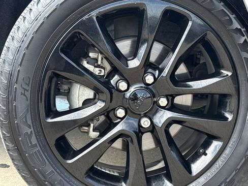 Used 2020 Jeep Grand Cherokee Altitude RWD image 9