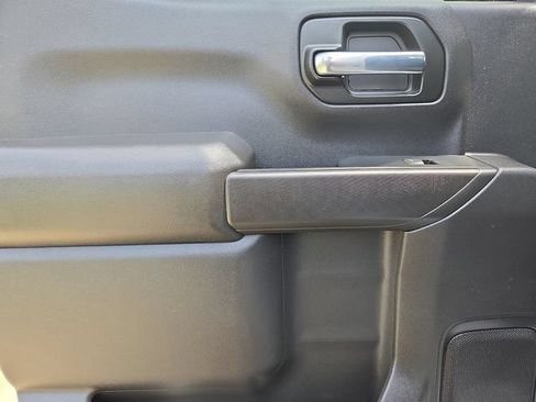Used 2023 Chevrolet Silverado 1500 Custom AWD/4WD image 19