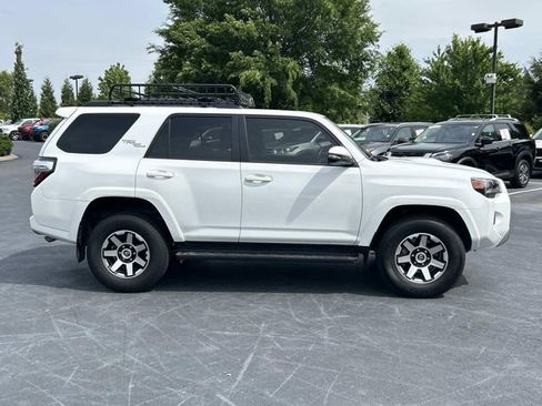 Used 2024 Toyota 4Runner TRD Off-Road Premium w/ Moonroof Package AWD/4WD image 3