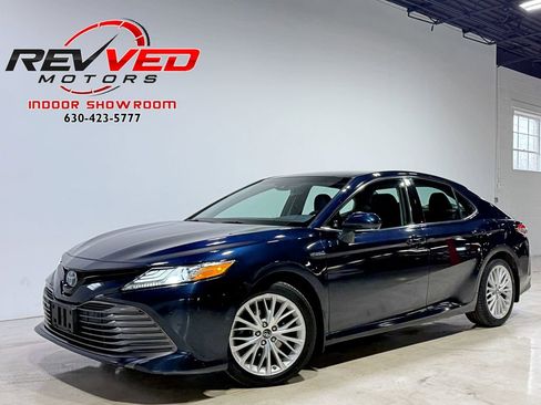 Used 2018 Toyota Camry XLE image 1