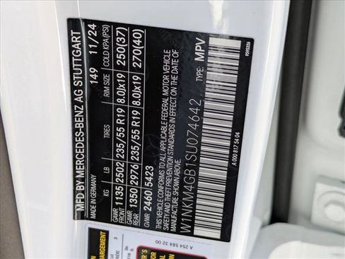 Certified 2025 Mercedes-Benz GLC 300 image 27