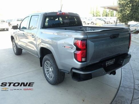 Used 2025 Chevrolet Colorado LT w/ LT Convenience Package AWD/4WD image 6