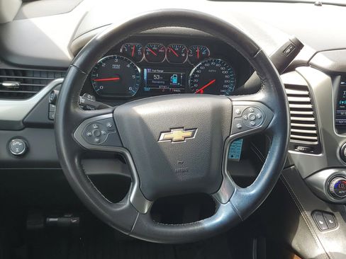 Used 2020 Chevrolet Suburban LT AWD/4WD image 9