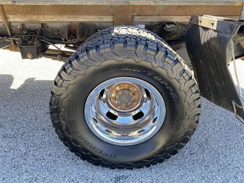 Used 2014 RAM 3500 Tradesman image 7