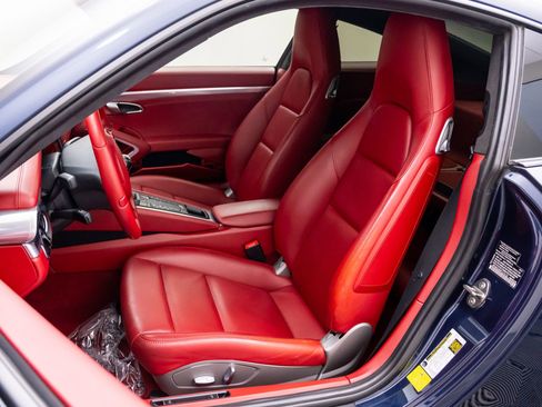 Used 2015 Porsche 911 Carrera 4S AWD/4WD image 4