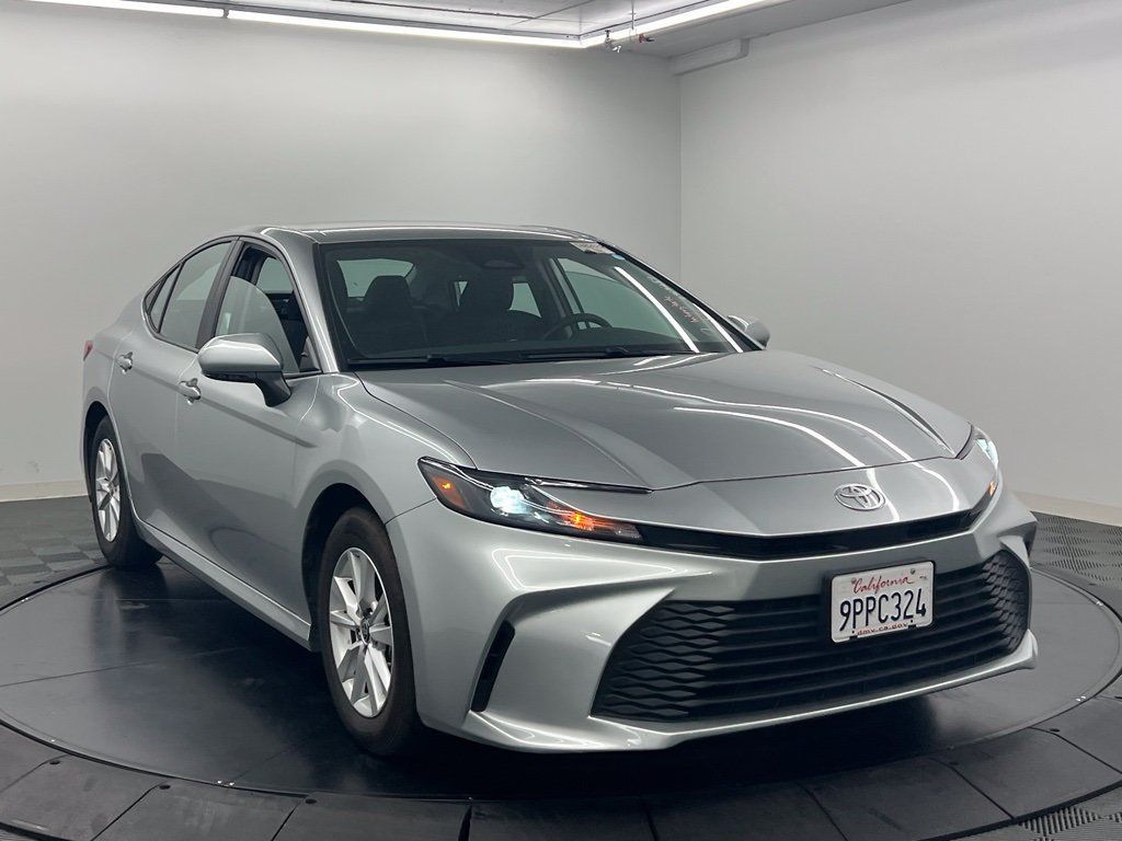 Used 2025 Toyota Camry LE w/ Convenience Package FWD image 3
