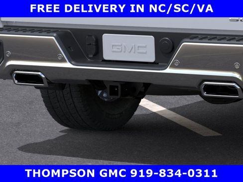 New 2026 GMC Sierra 1500 SLT image 14
