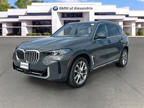 Used 2026 BMW X5 xDrive40i w/ Executive Package AWD/4WD image 3