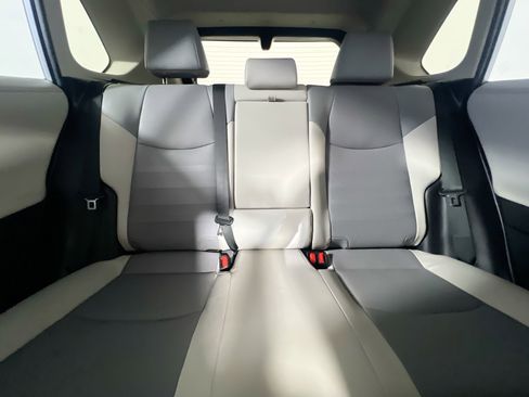 Used 2021 Toyota RAV4 Limited image 33