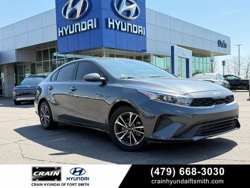 Used 2024 Kia Forte LXS w/ LXS Technology Package image 1