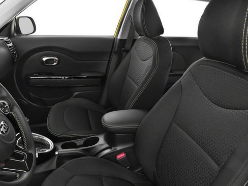 Used 2016 Kia Soul FWD image 11