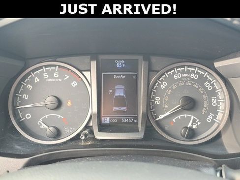 Used 2018 Toyota Tacoma TRD Off-Road image 21