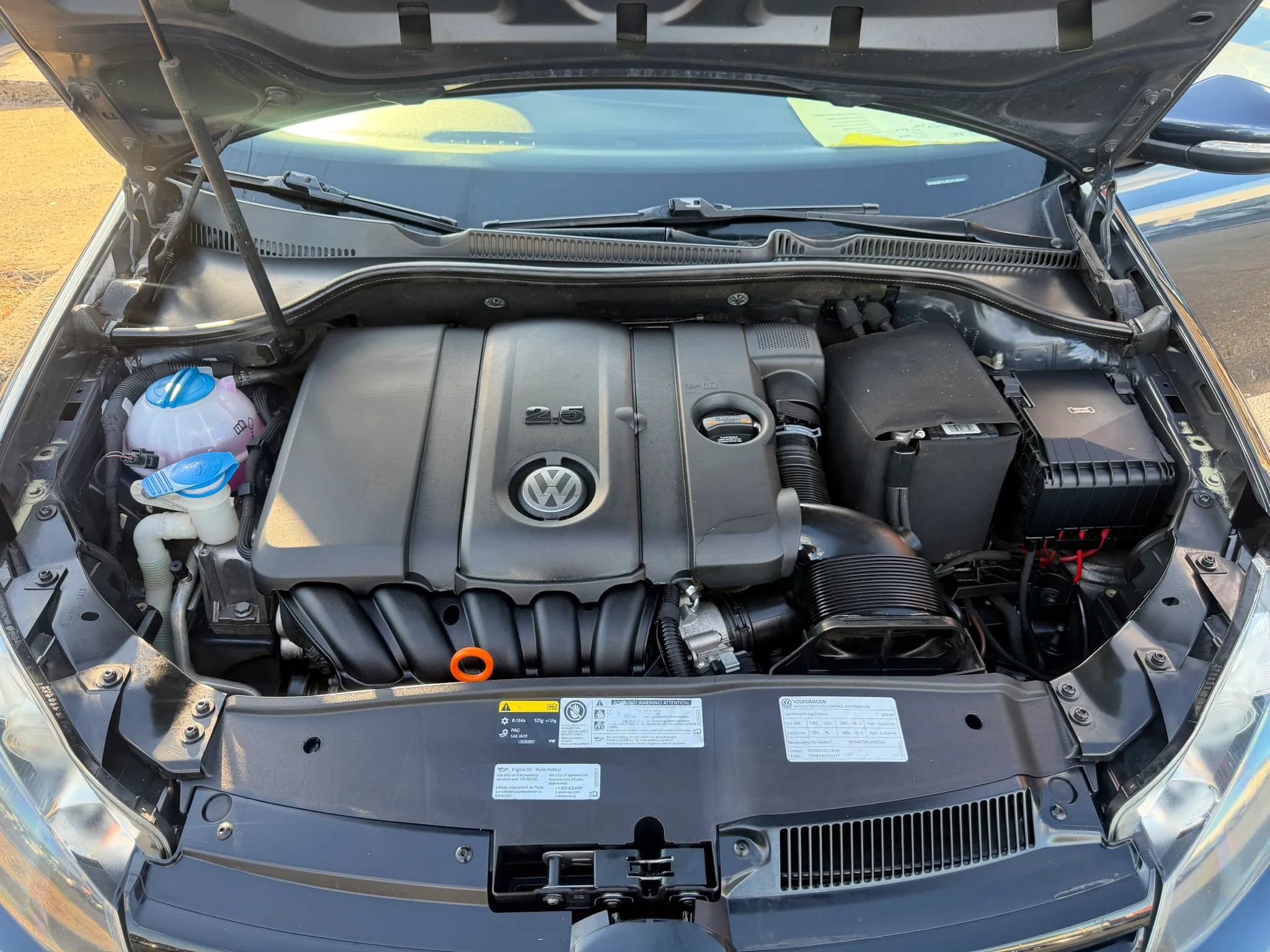 Used 2013 Volkswagen Golf 4-Door FWD image 28