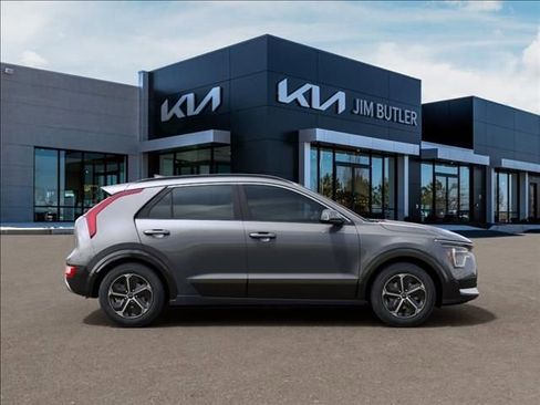 New 2026 Kia Niro SX image 7